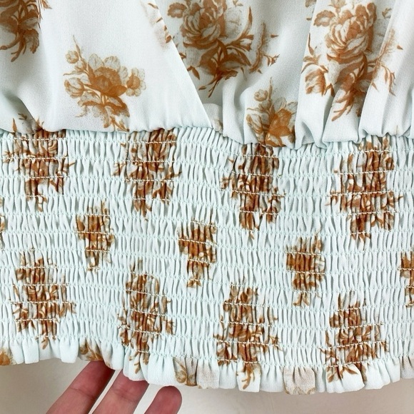 Wilfred Aritzia Boho Smocked Crop Top Mint Green Floral Sheer Balloon Sleeves S - Picture 4 of 9